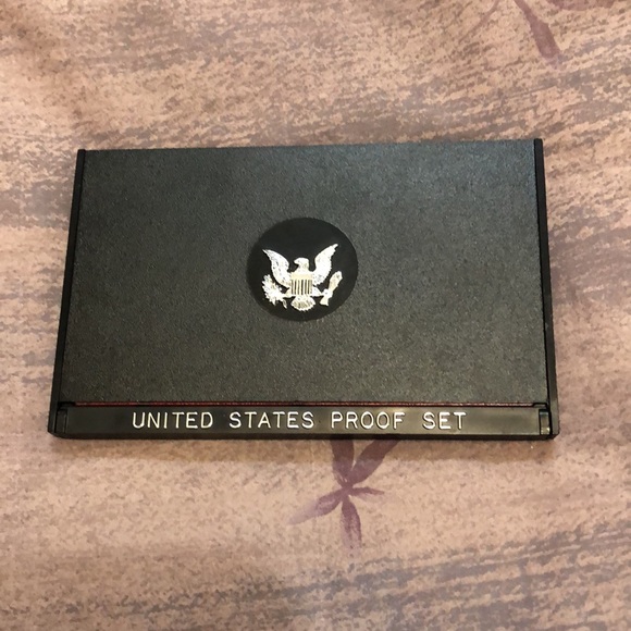 1976 U.S. Proof Set, in box. Never opened. Bicentennial, Mint great collectible. - Picture 6 of 7